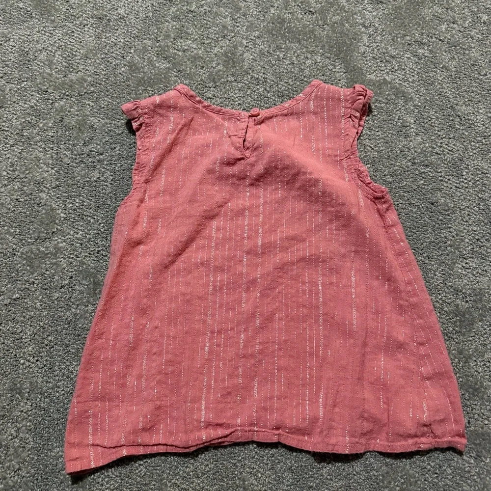 The Children’s Place 5T sleeveless shirt with bow on‎ top and sparkle throughout